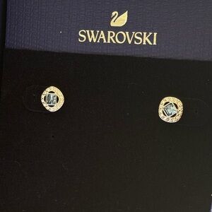 Swarovski blue and white studs 5352048 NWT NIB New in Box